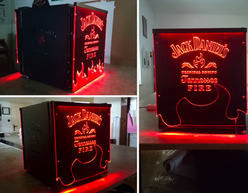 sériová výroba světelného brandingu chladících boxů do barů, klubů a restaurací s motivem JACK DANIEL'S