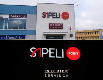 Světelná reklama na budově autorizovaného prodejce SAPELI